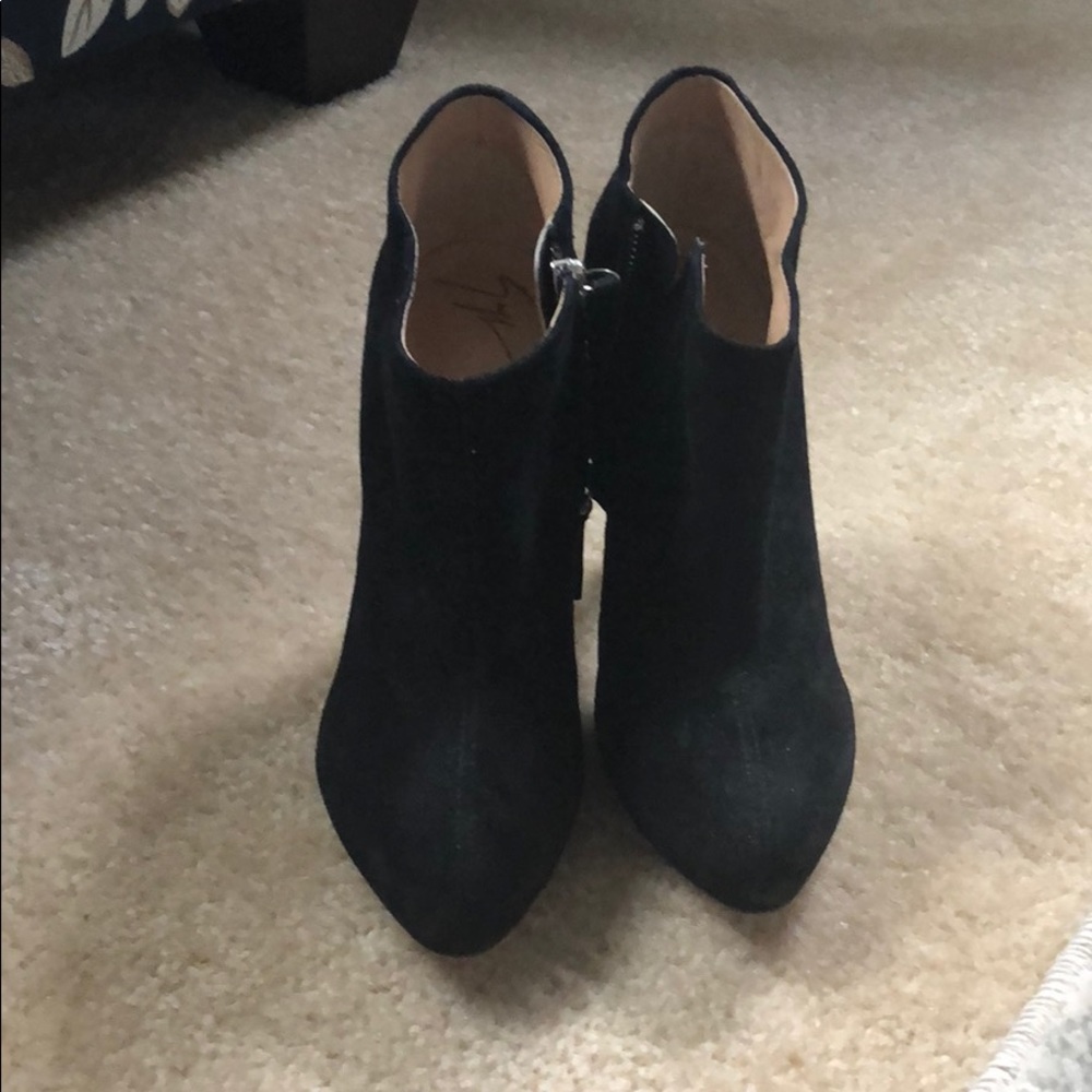 COPY - New Giuseppe Zanotti ankle boots size 36